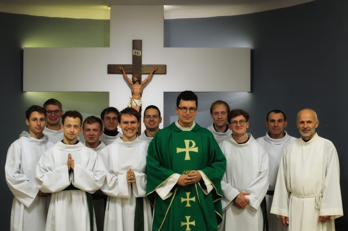 Liturgiczna Służba Ołtarza Liturgiczna Służba Ołtarza